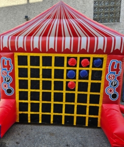 GIANT-CONNECT-4-INFLATABLE