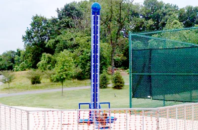 Family-friendly mini golf putting challenge carnival game rentals course – Party Pros East Coast