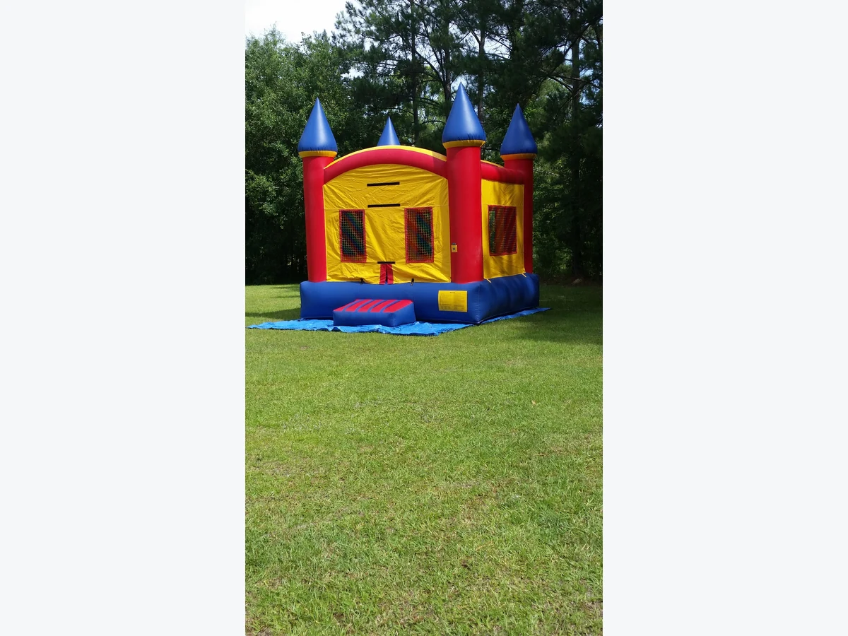Castle Bounce House bounce house rentals option for Columbus, GA