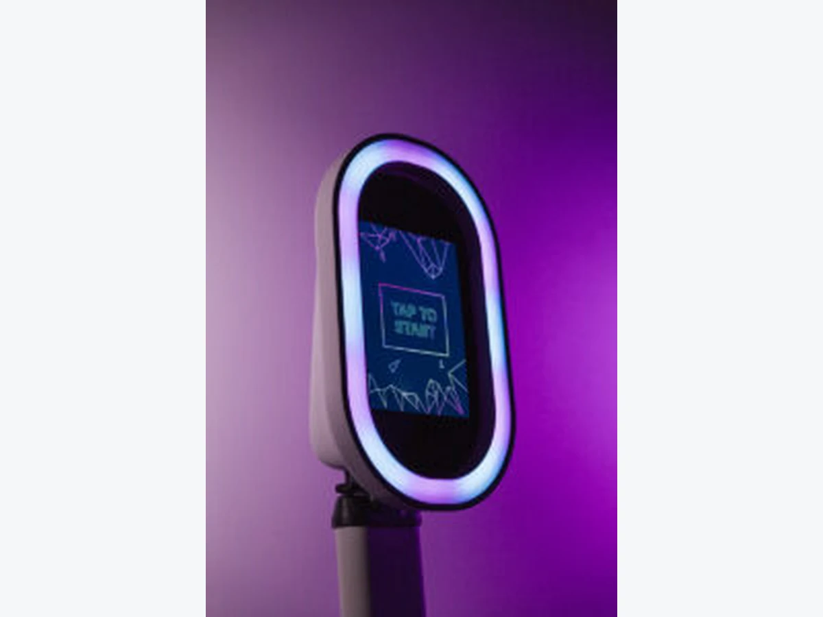 Selfie Booth photo booth rentals option for Arlington, VA